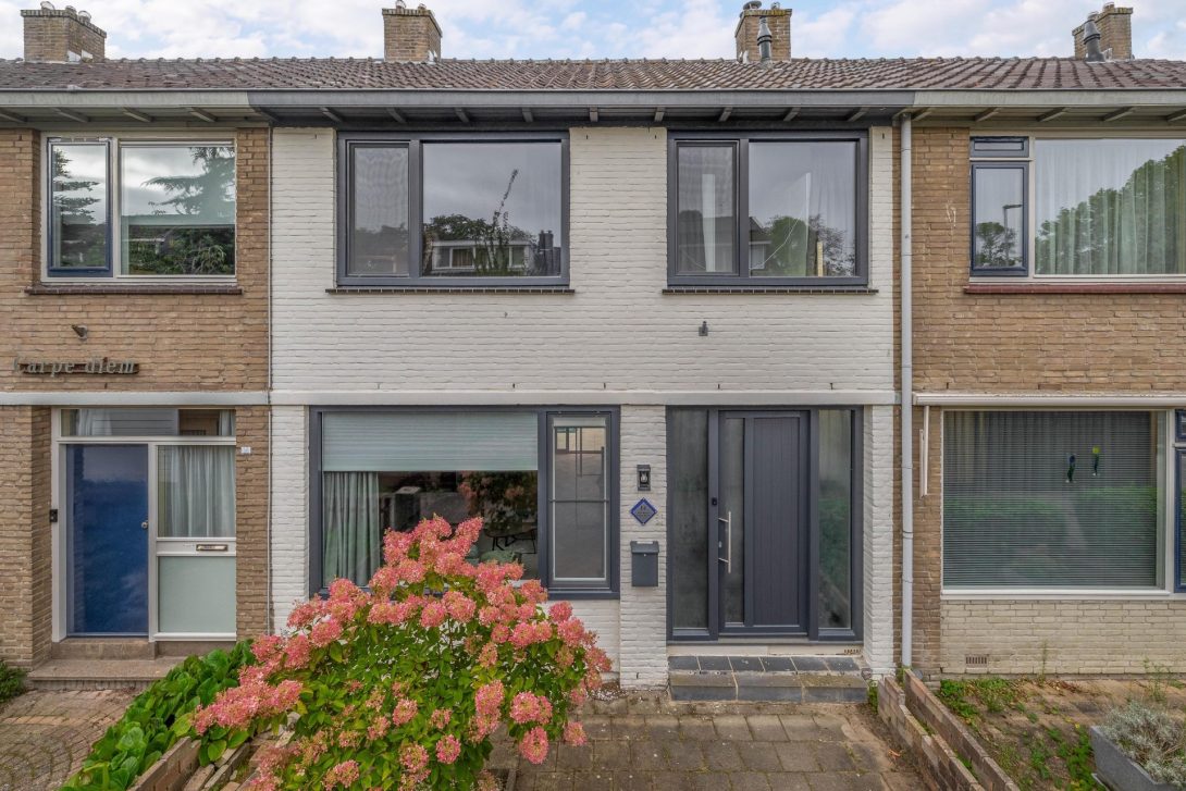 6-huone talo & omakotitalo – 106 m²