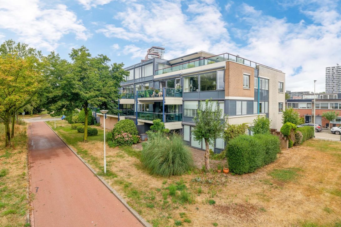 4-huone kerrostaloasunto – 152 m²